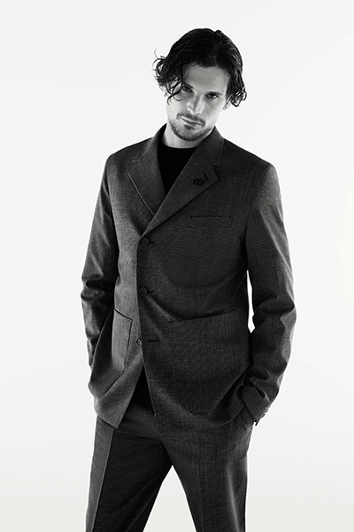 ديور تأخذ البذلات الرسمية إلى مستوى جديد مفعم بالعصرية مع مجموعة MODERN TAILORING